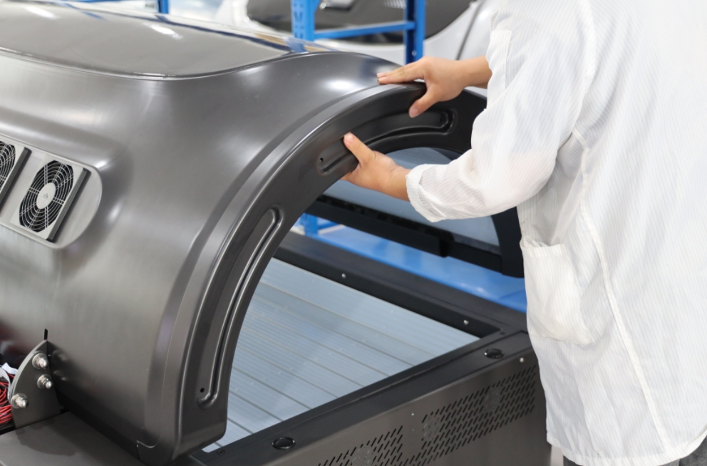 Comparative Blueprint: How to Pick a Red Light Therapy Manufacturer for Scalable Growth